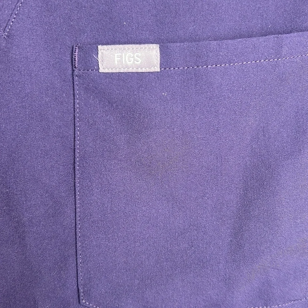 Women’s Figs Scrub Catarina One-Pocket Scrub Top Size Medium Purple